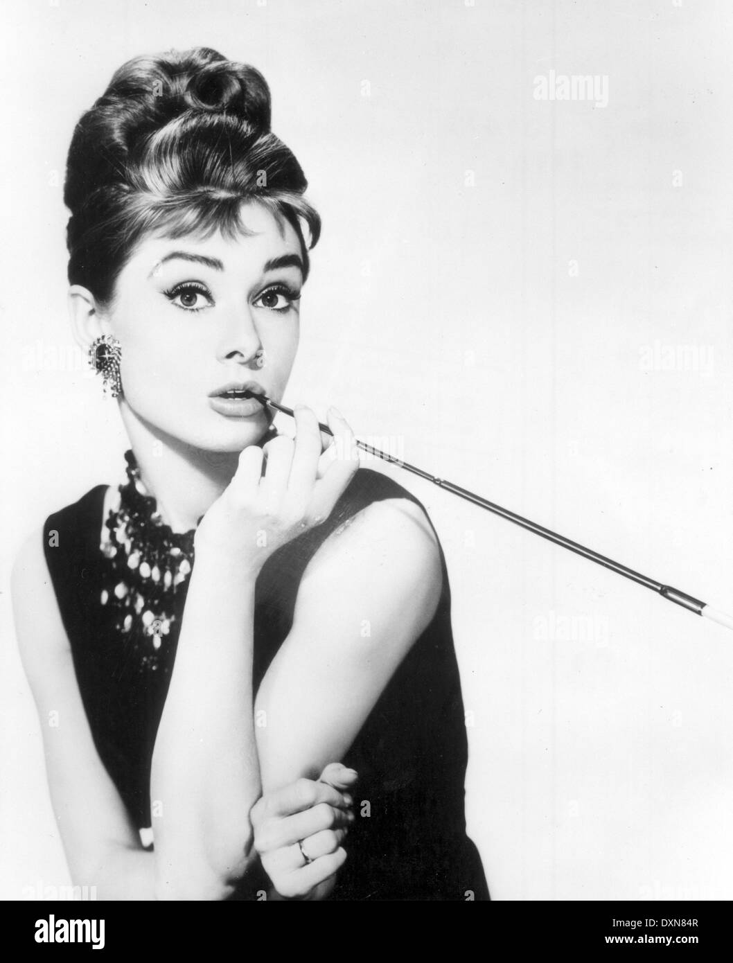 AH0117 : Audrey Hepburn - Iconic Images