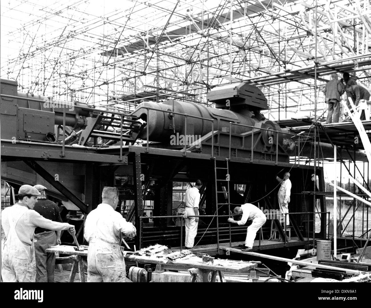 THE GUNS OF NAVARONE Stock Photo Alamy