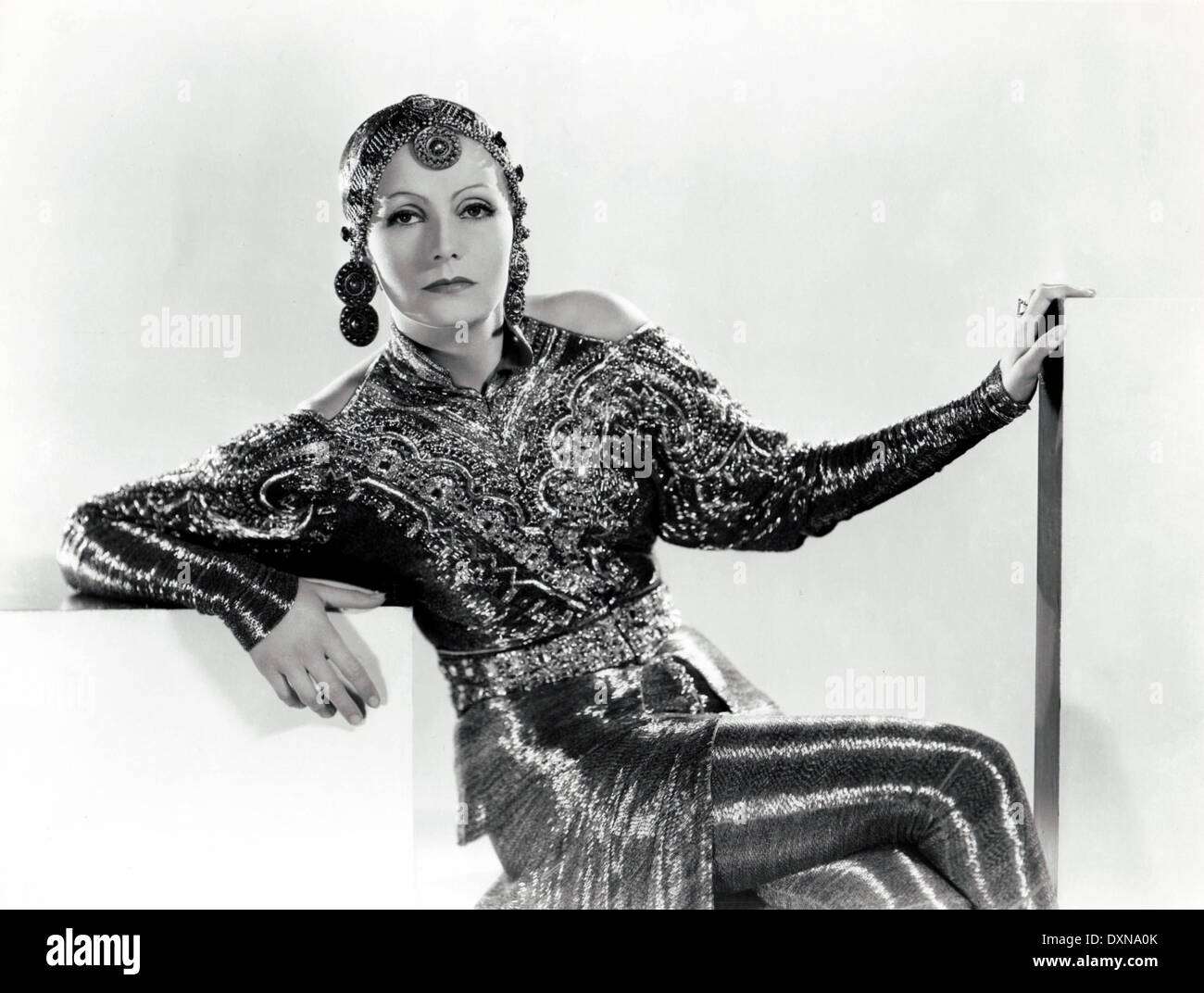 Mata hari movie hi-res stock photography and images - Alamy