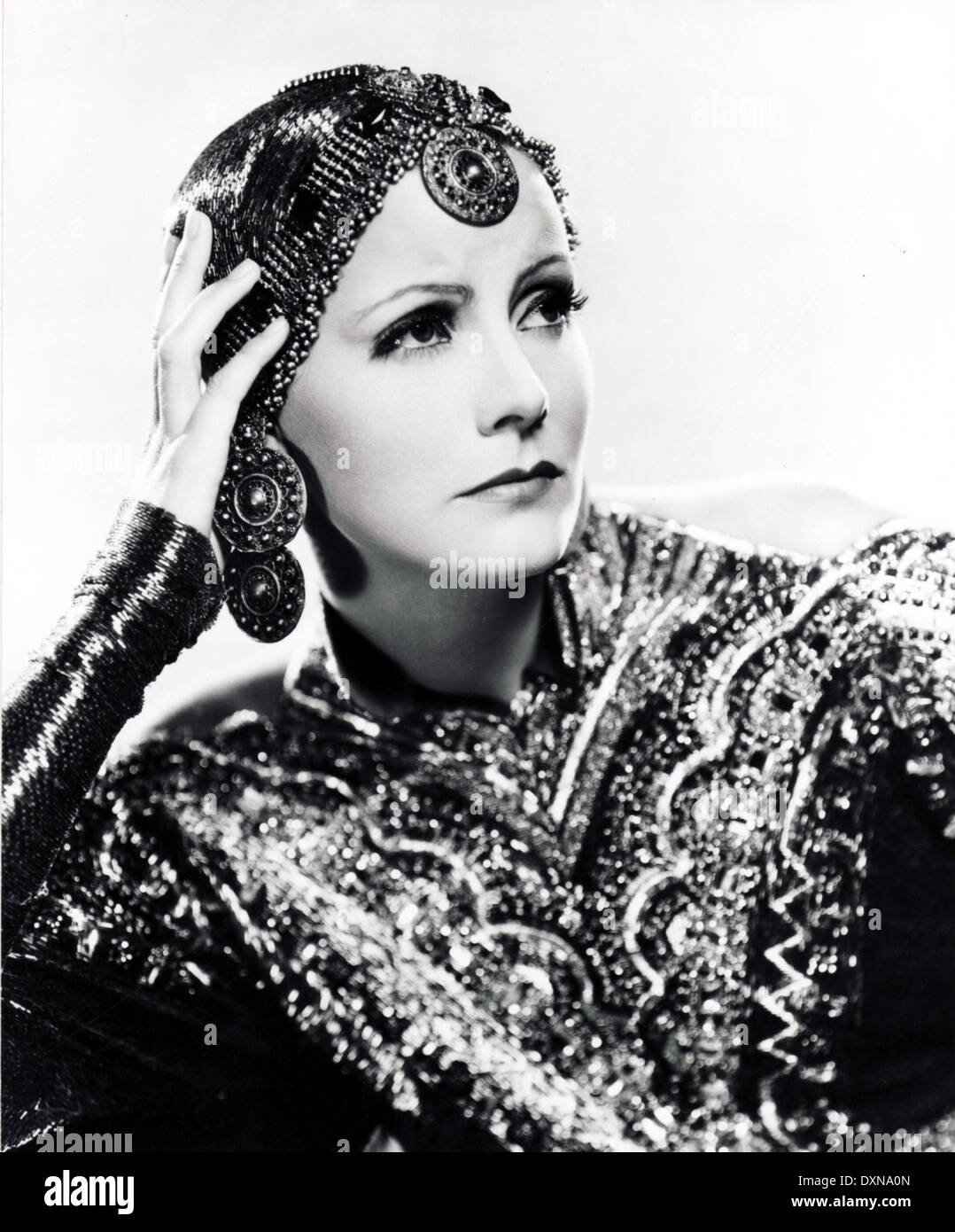 Mata hari film greta garbo hi-res stock photography and images - Alamy