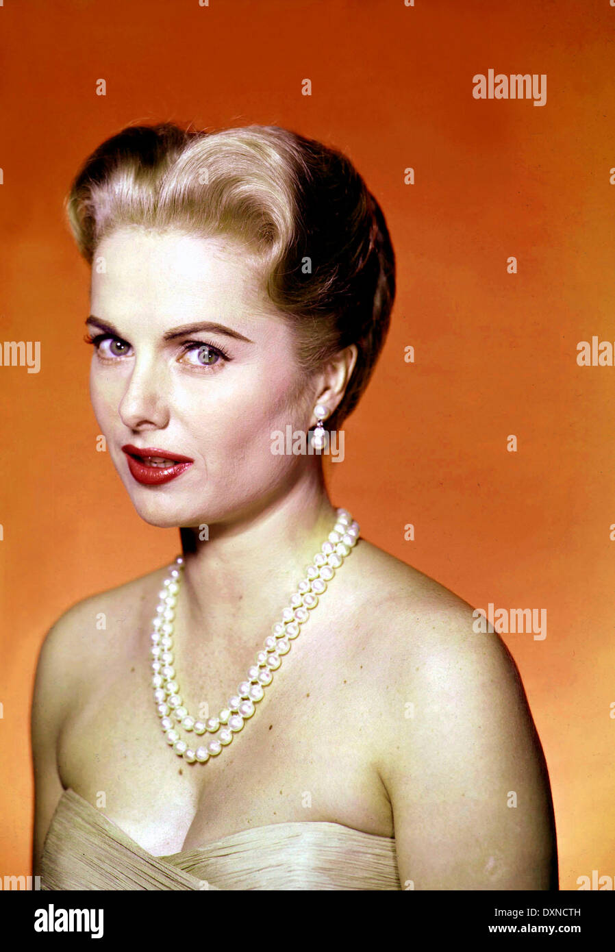 Martha Hyer Martha Hyer