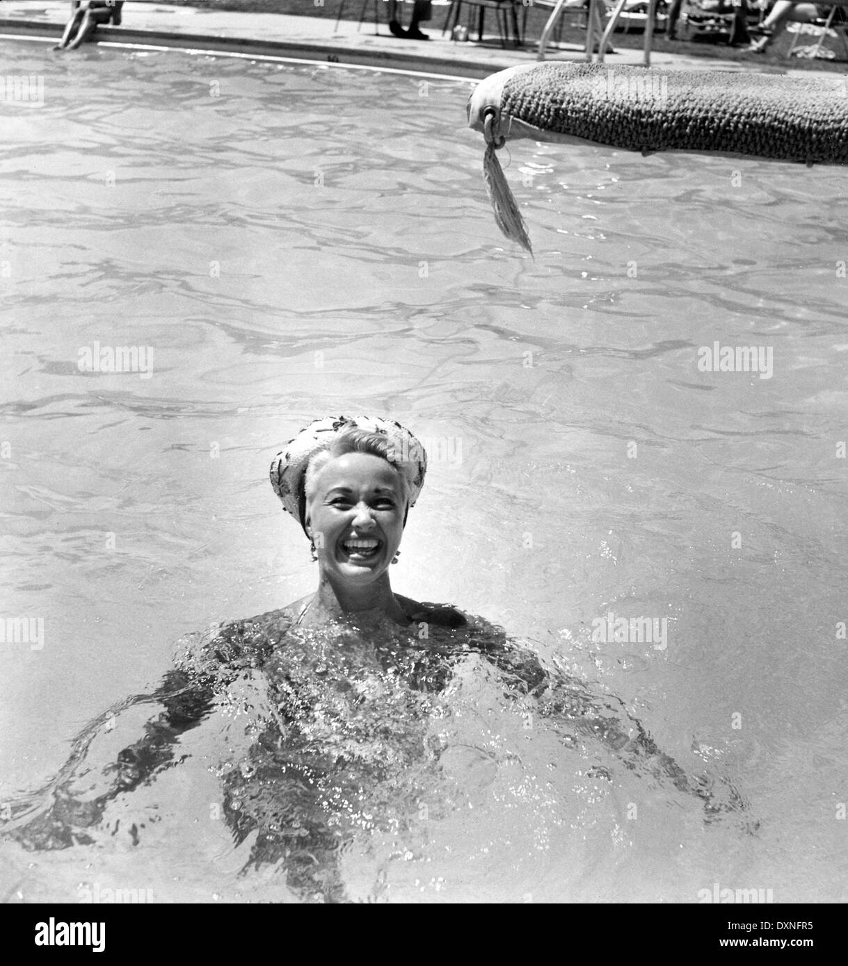 Jane Powell Black And White Stock Photos Images Alamy jane-powell-black-and-white-stock-photos-images-alamy