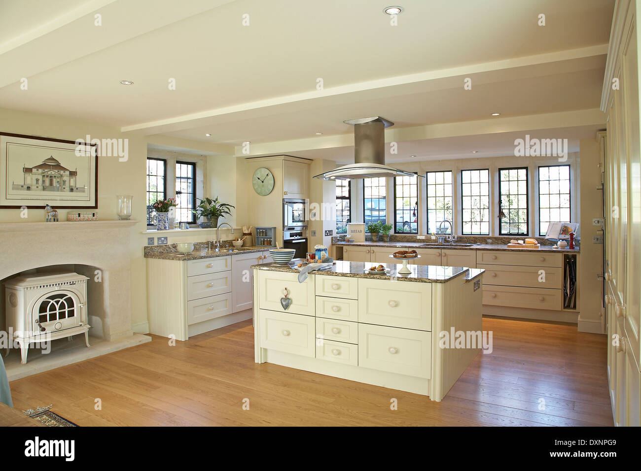 A Large Modern Cream Country Kitchen In A Home In The Uk Stock Photo Alamy