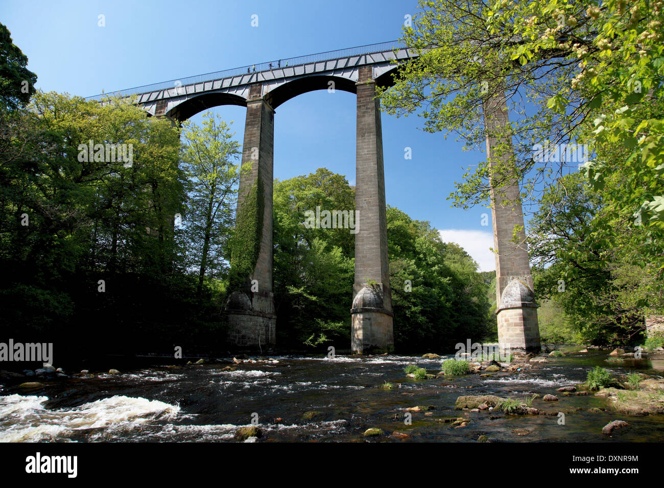 Pontcysyllte Aqueduct which carries the Llangollen Canal over the river Dee in north Wales Stock Photo