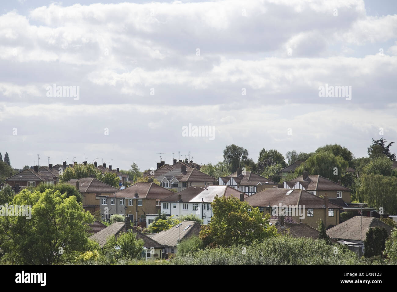 Suburban house building horizontal hi-res stock photography and images ...