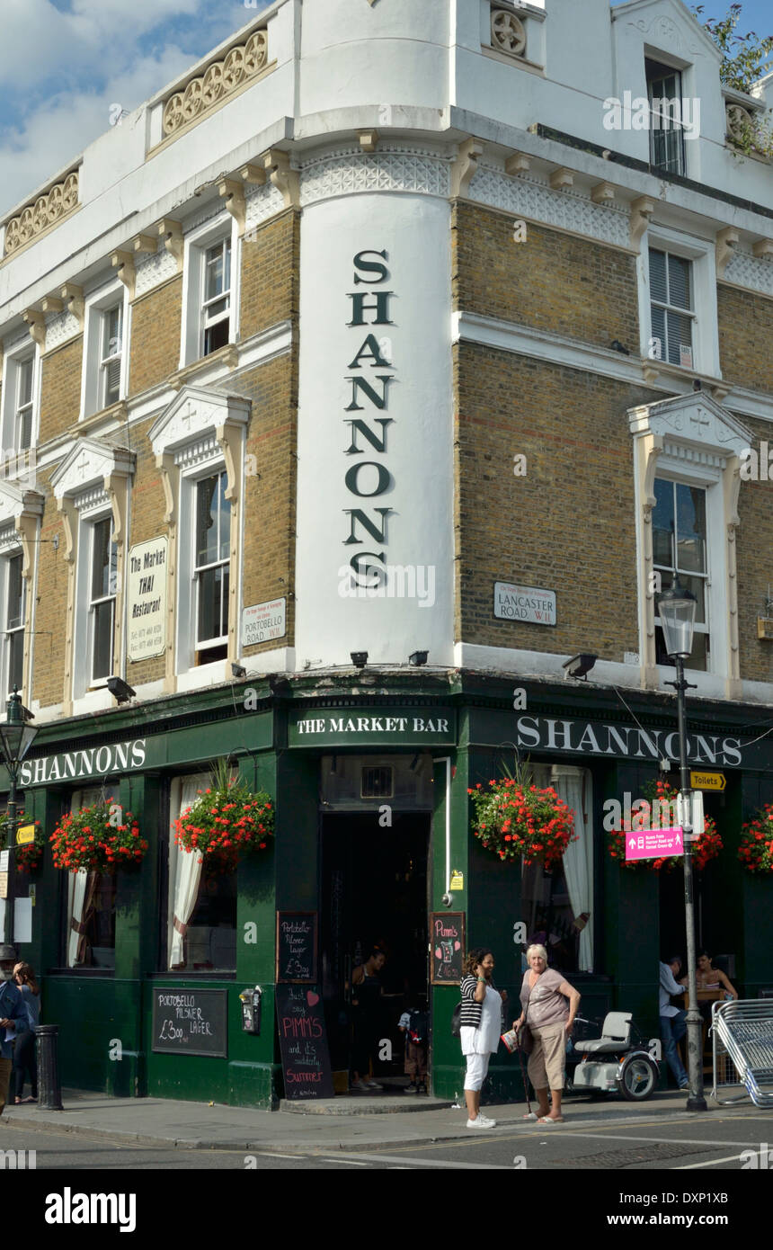 Shannons pub in Portobello Road, Notting Hill, London, UK Stock Photo Alamy