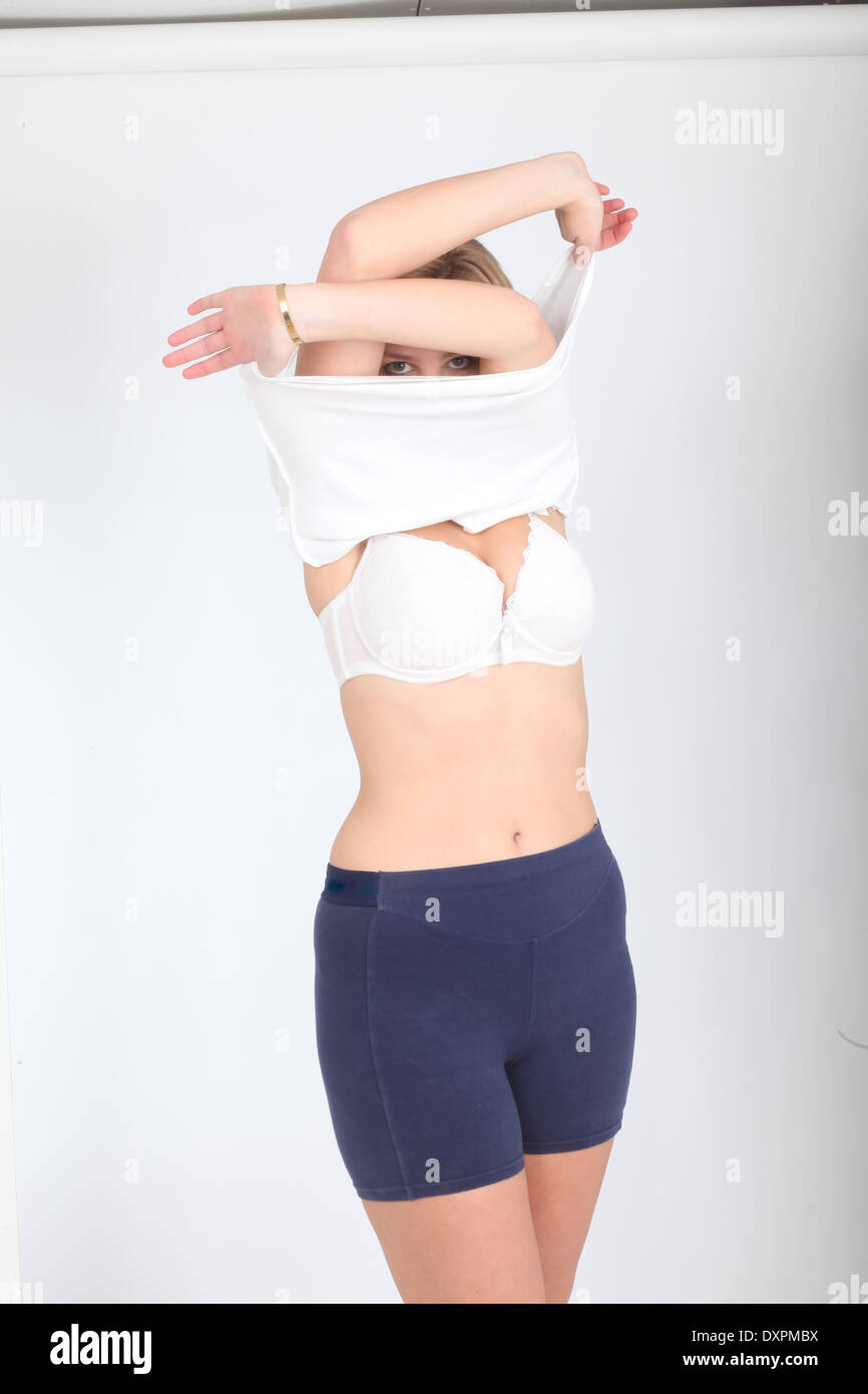 Cute Young Teen Undress