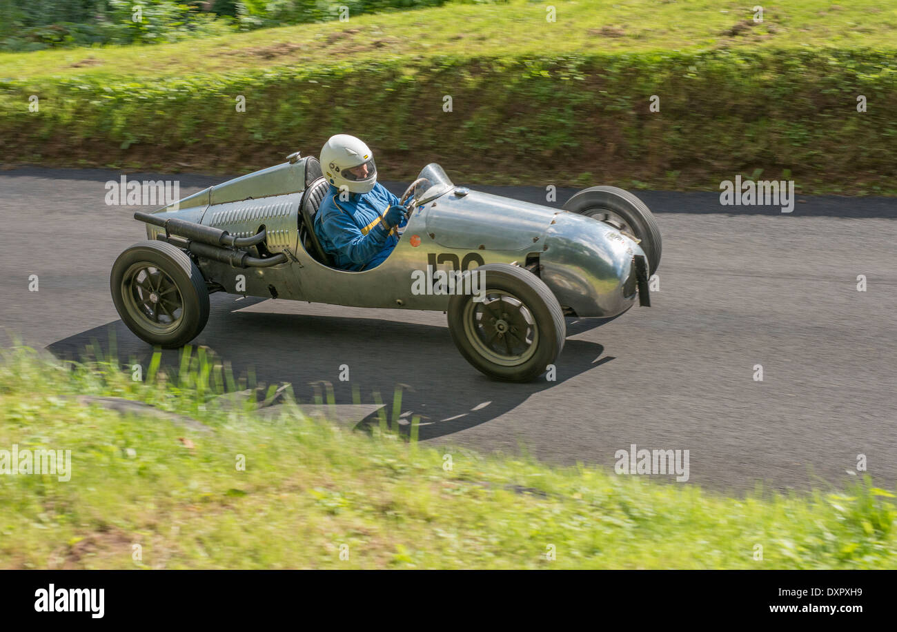 Cooper T9 SS at Shelsley Walsh hillclimb in Worcestershire, England. Shelsley Walsh is the oldest motor sport venue in the world Stock Photo