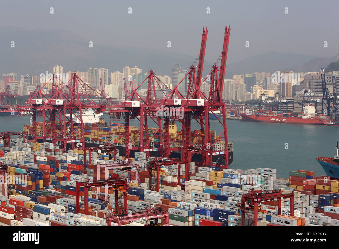 Hong Kong, China, loading cranes in the Hong Kong International Terminal, Container Port Stock Photo
