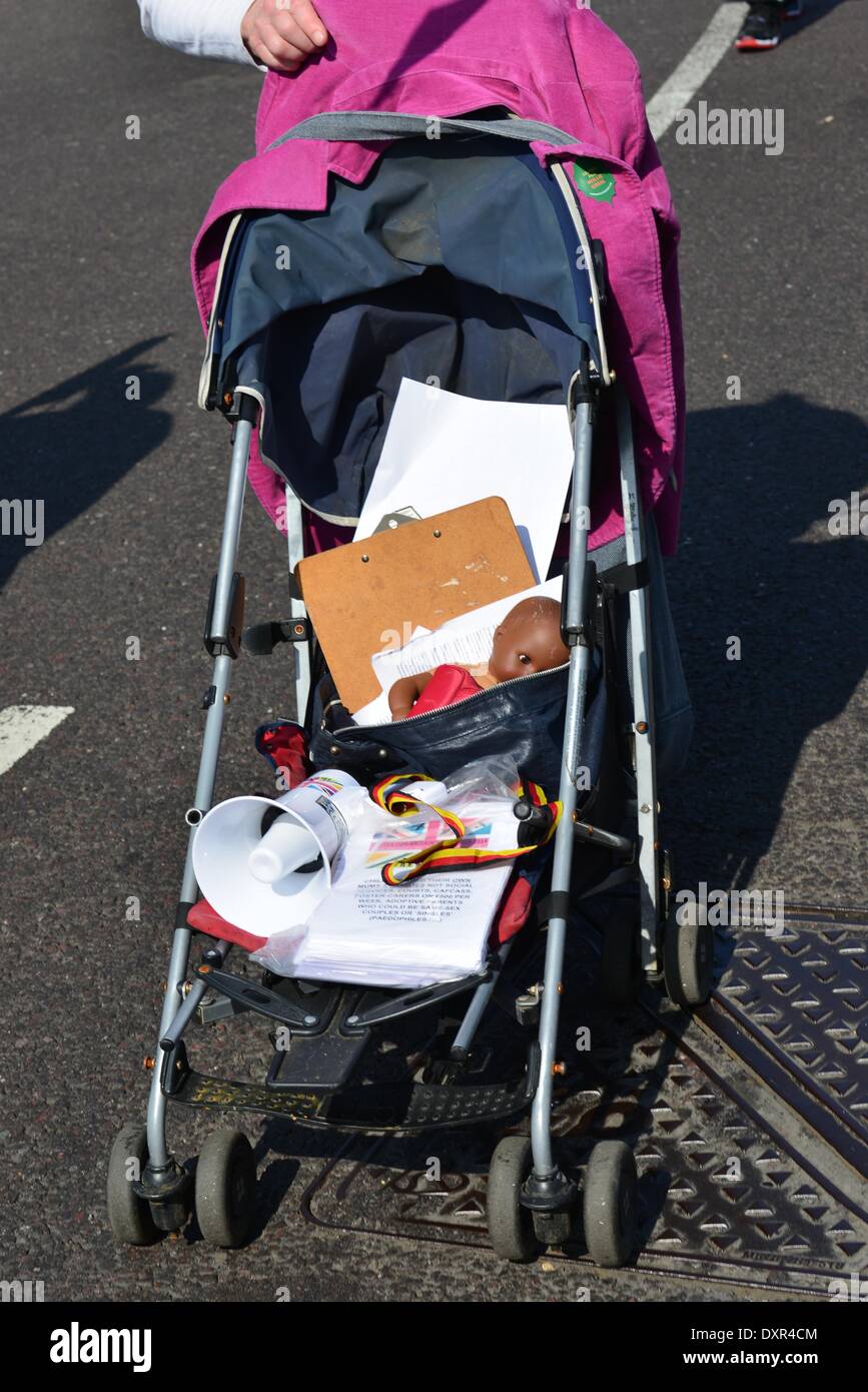 London England, 29th March 2014 : A empty puch chair march and protest Demand social worker to return their child from care in London. Credit:  See Li/Alamy Live News Stock Photo