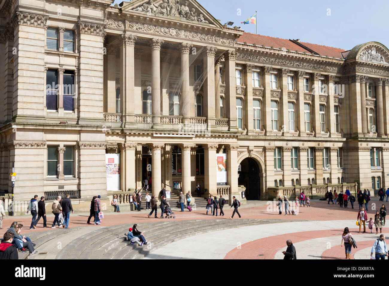 Birmingham museum art gallery in hi-res stock photography and images ...