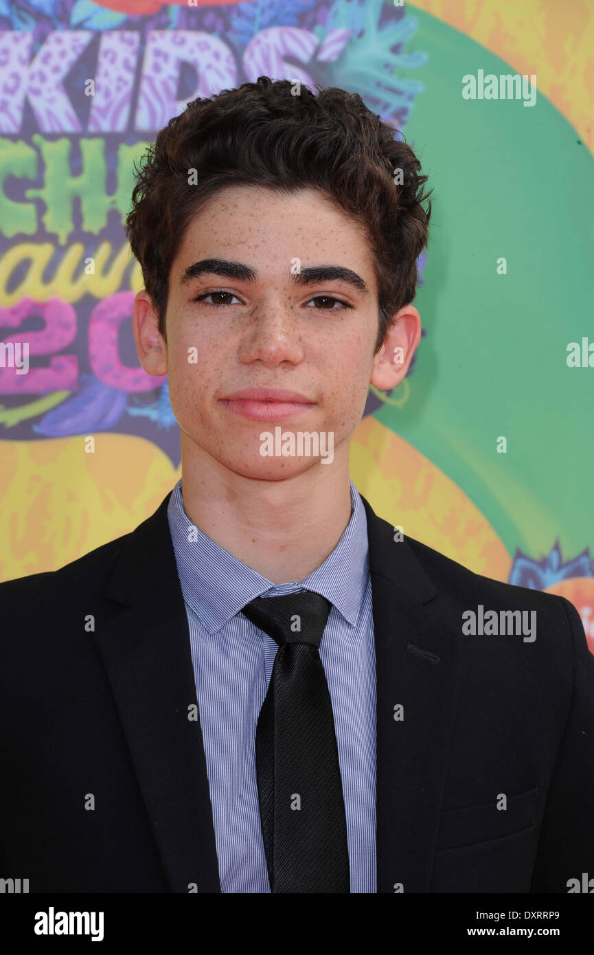 Los Angeles, CA, USA . 29th Mar, 2014. Actor Cameron Boyce arrives on the orange carpet of Nickelodeon's 27th Annual Kids' Choice Awards at USC Galen Center in Los Angeles, USA, on 29 March 2014. Photo: Hubert Boesl/dpa -NO WIRE SERVICE-/-- Credit: dpa picture alliance/Alamy Live News Stock Photo