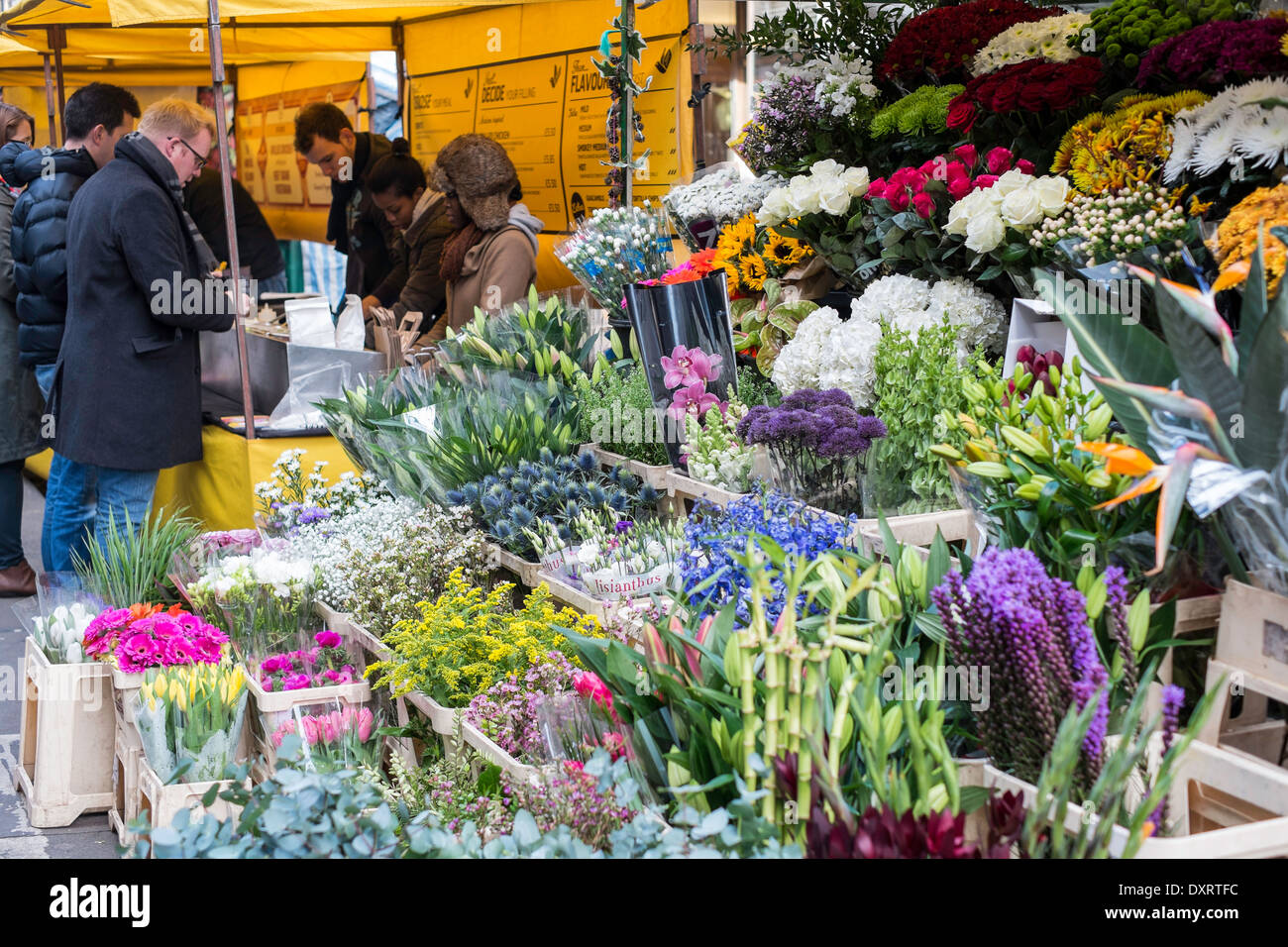 Berwick Street Soho market stall flowers shopping Stock Photo Alamy