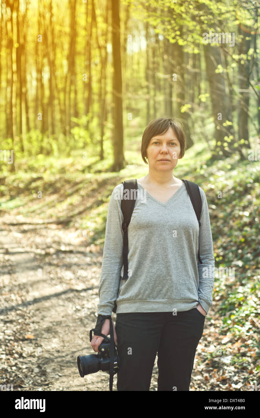 Wildlife photographer forest hi-res stock photography and images - Alamy