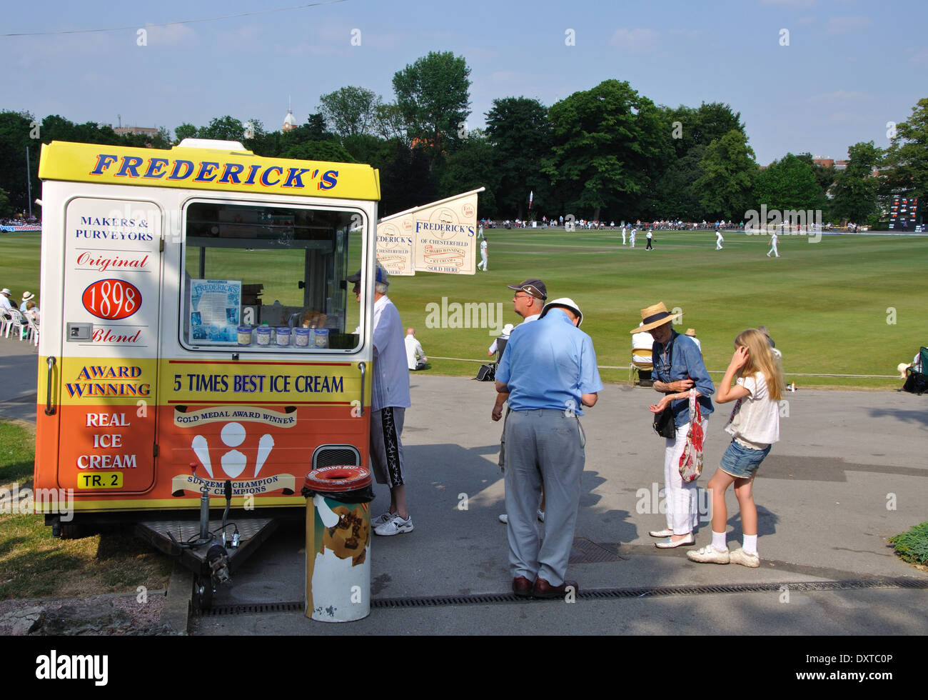 Frederick's ice cream kiosk, Queens Park, Chesterfield, Derbyshire, England, UK Stock Photo