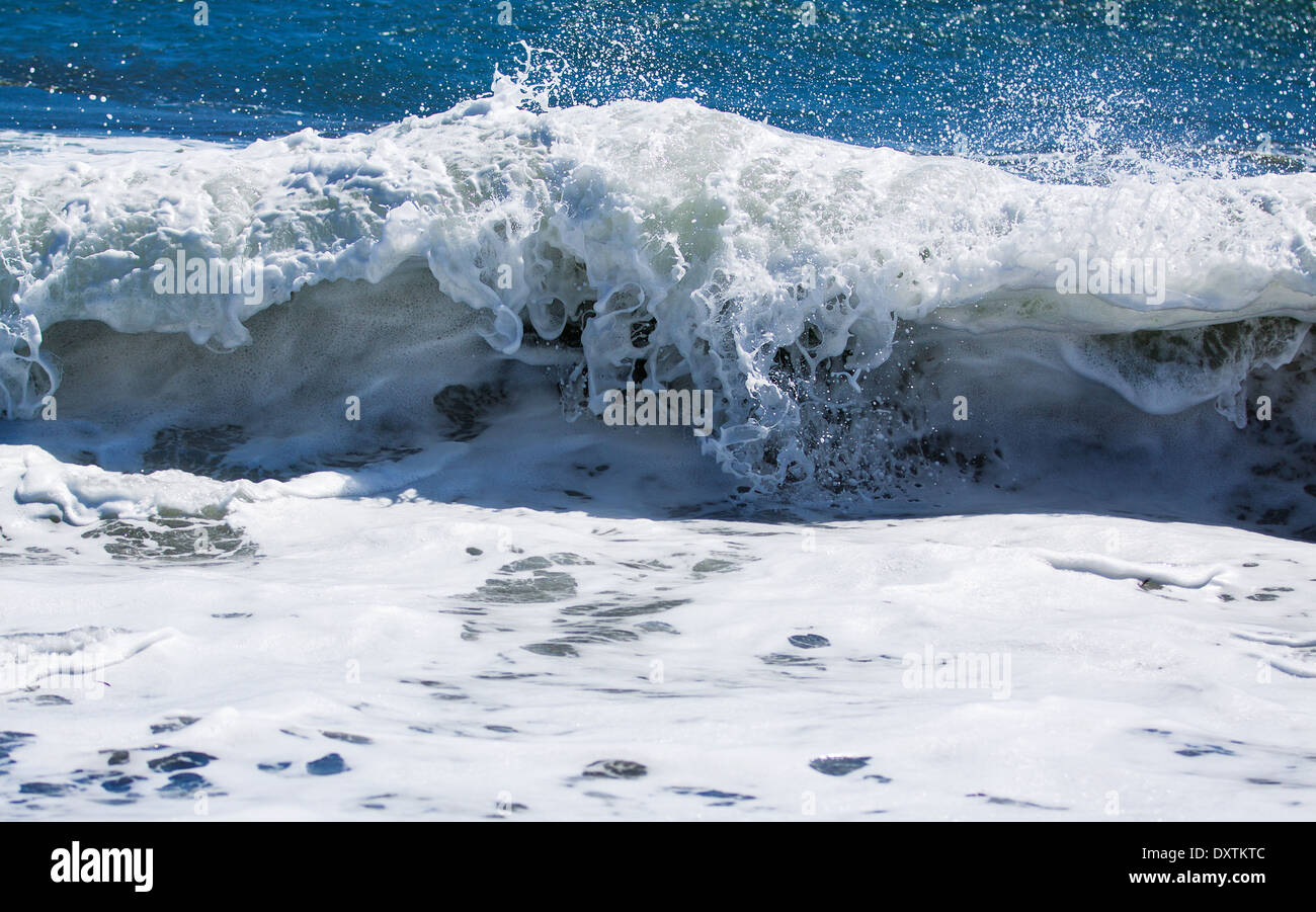 Seascape wave hi-res stock photography and images - Alamy
