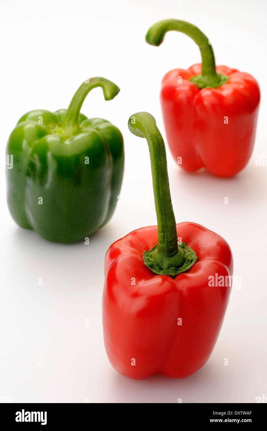 Red and green bell peppers Stock Photo - Alamy