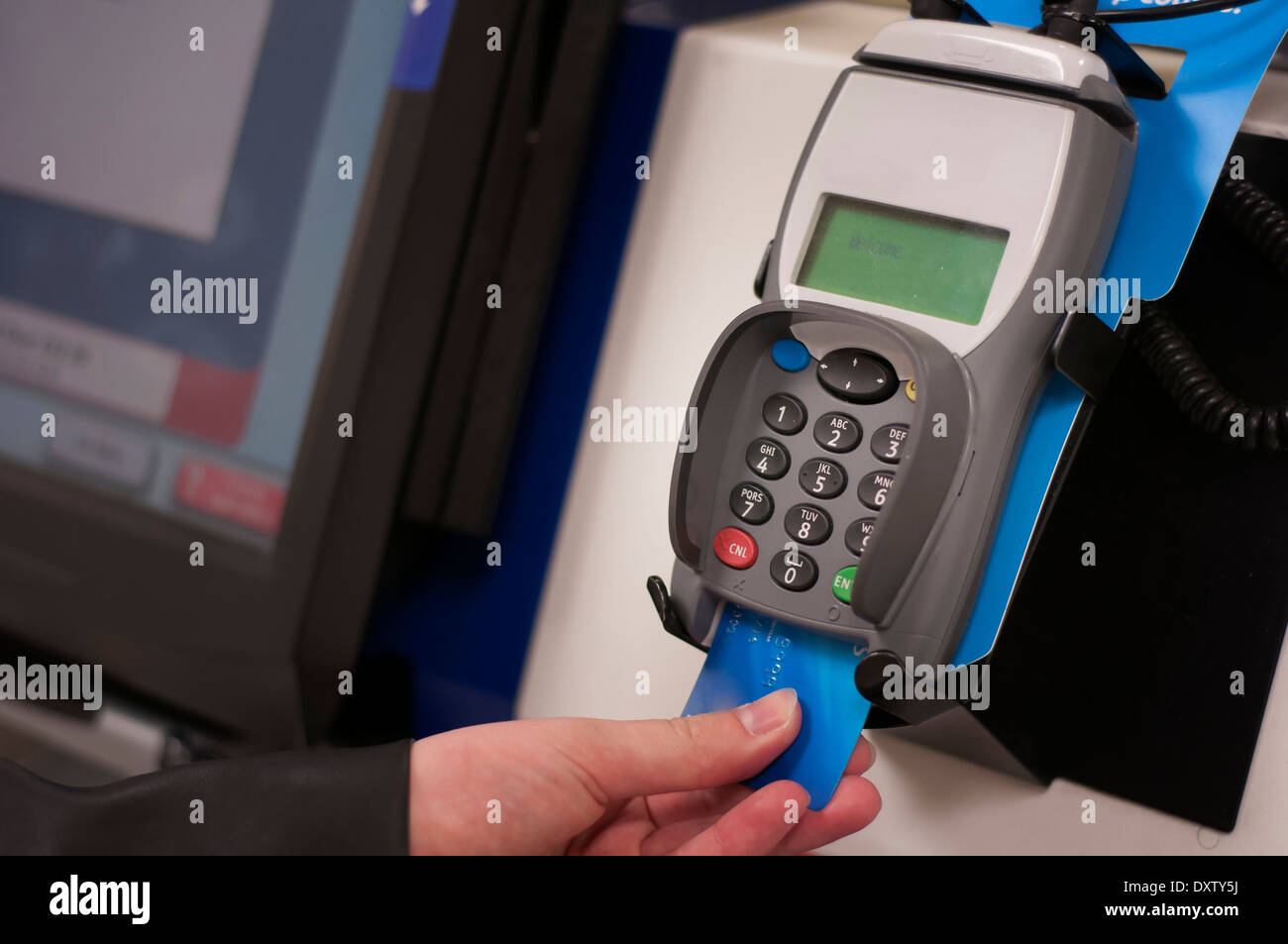 Chip and pin machine hires stock photography and images Alamy