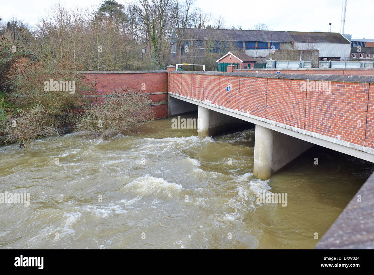 General view of the Jubilee River flood defence scheme on the River