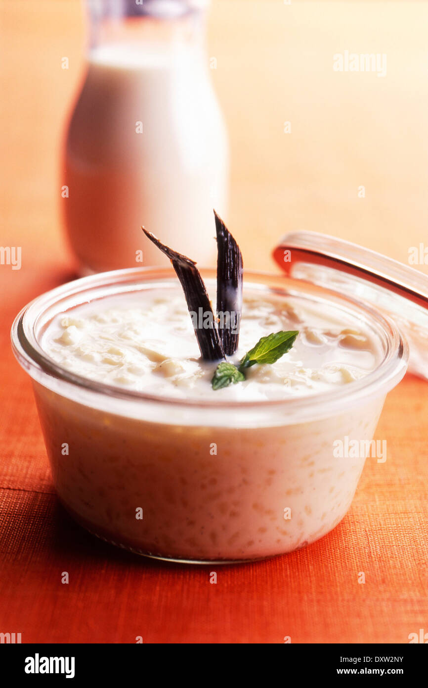 Bowl of vanilla-flavored rice pudding Stock Photo