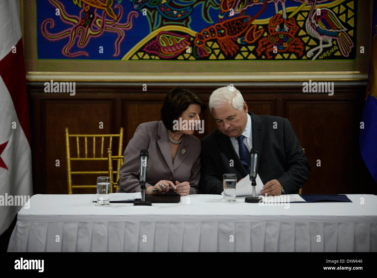 Panama City, Panama. 31st Mar, 2014. President of Kosovo Atifete Jahjaga (L) participates in a joint press conference with Panama's President Ricardo Martinelli in Panama City, capital of Panama, on March 31, 2014. Atifete Jahjaga is in Panama during an official visit, in the framework of the meeting of the World Economic Forum on Latin America, to be held in Panama from April 1 to 3. © Mauricio Valenzuela/Xinhua/Alamy Live News Stock Photo