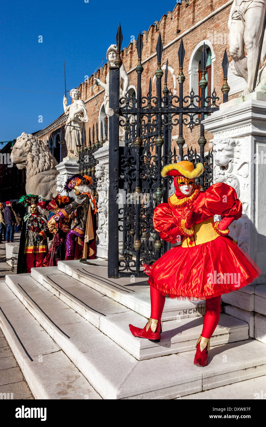 Carnival Revellers, Venice Carnival, Venice, Italy Stock Photo - Alamy