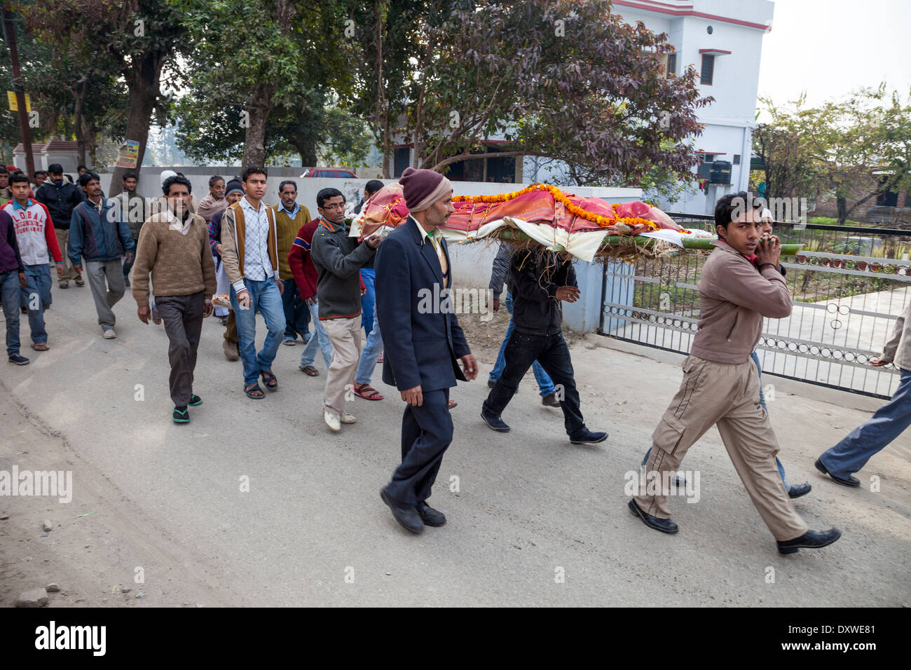 Indian funeral hires stock photography and images Alamy