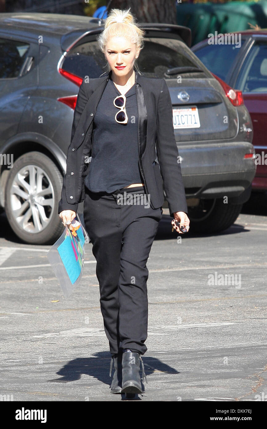 Gwen Stefani dressed in black seen leaving Zuma's school Los Angeles