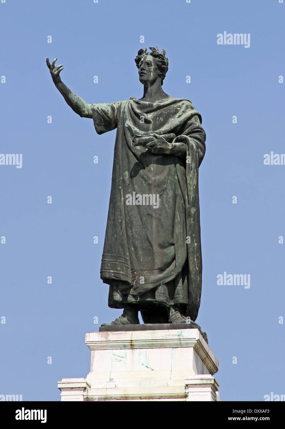 virgil statue｜TikTok Search