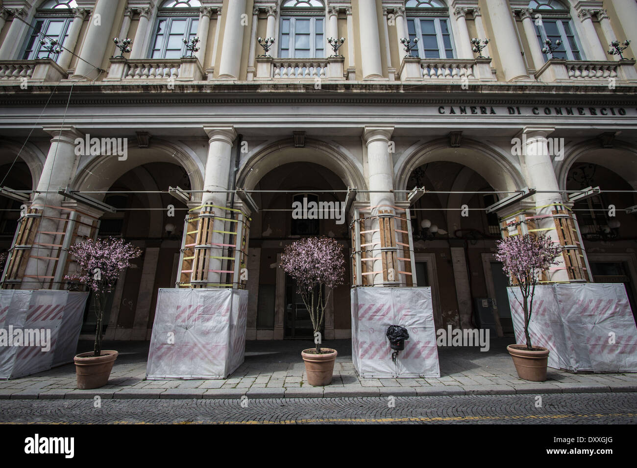 April 1, 2014 - L'Aquila, Abruzzo, Italy - Typical arcades of L'Aquila on April 1, 2014, severely damaged by the earthquake of 6 April 2009. The April 6, 2014 will be celebrated the 5th anniversary of the L'Aquila Earthquake. (Credit Image: © Manuel Romano/NurPhoto/ZUMAPRESS.com) Stock Photo