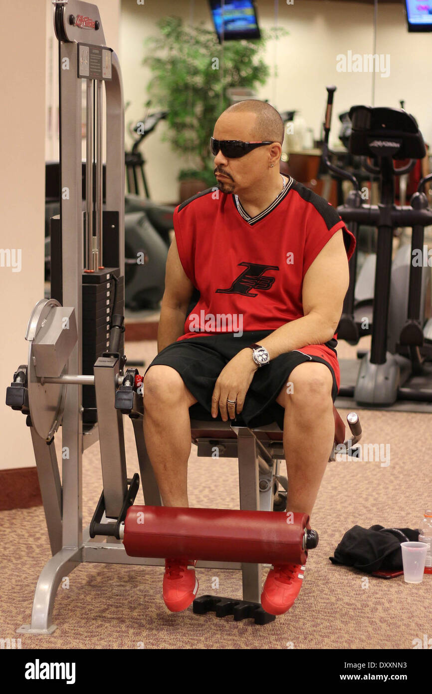 Ice T and his wife Coco seen working out at the gym Las Vegas Nevada -  21.12.12 Featuring: Ice T and his wife Coco When: 21 Dec 2012 Stock Photo -  Alamy