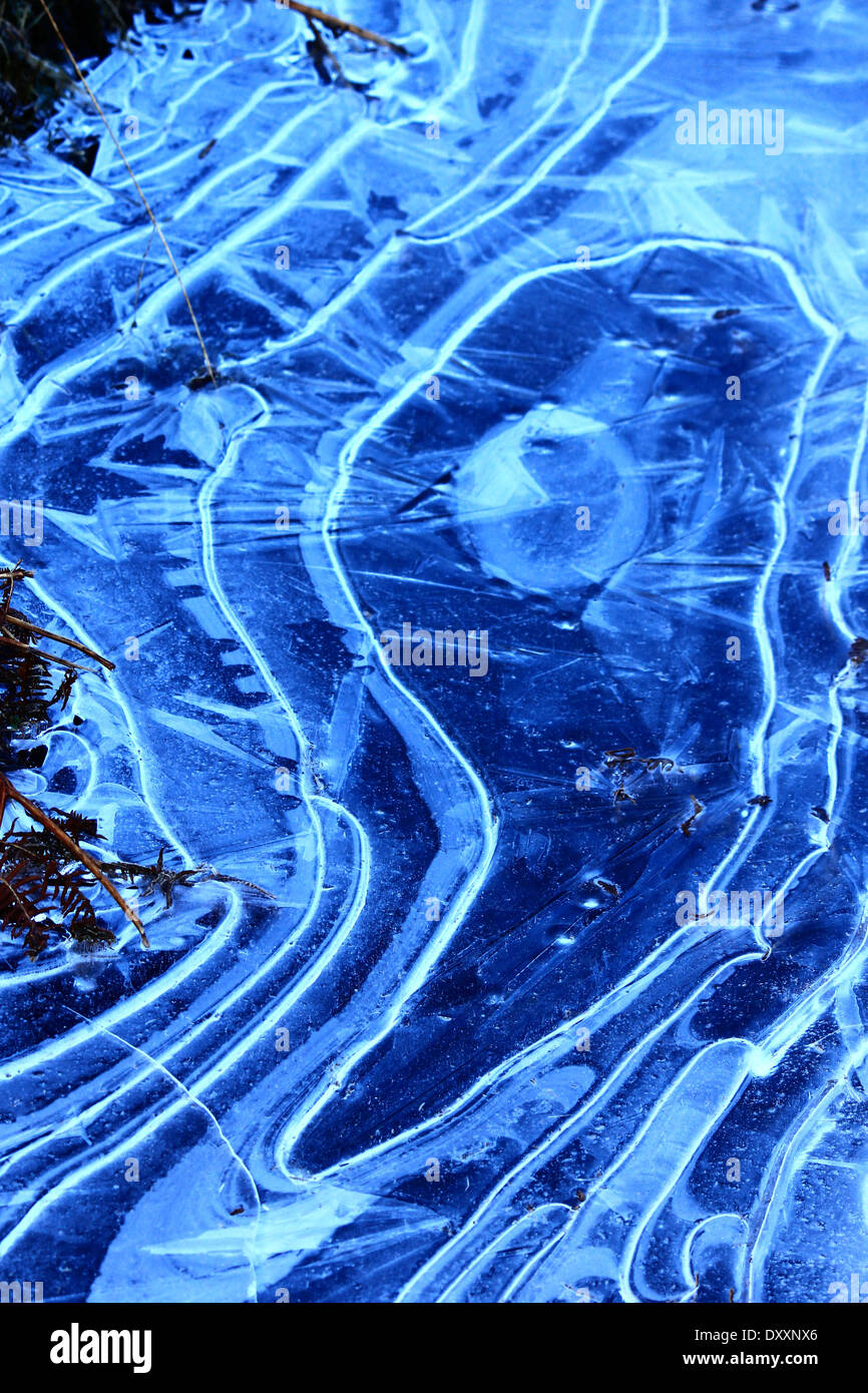 Repeted Pattern Ice Patterns in the ice Stock Photo - Alamy