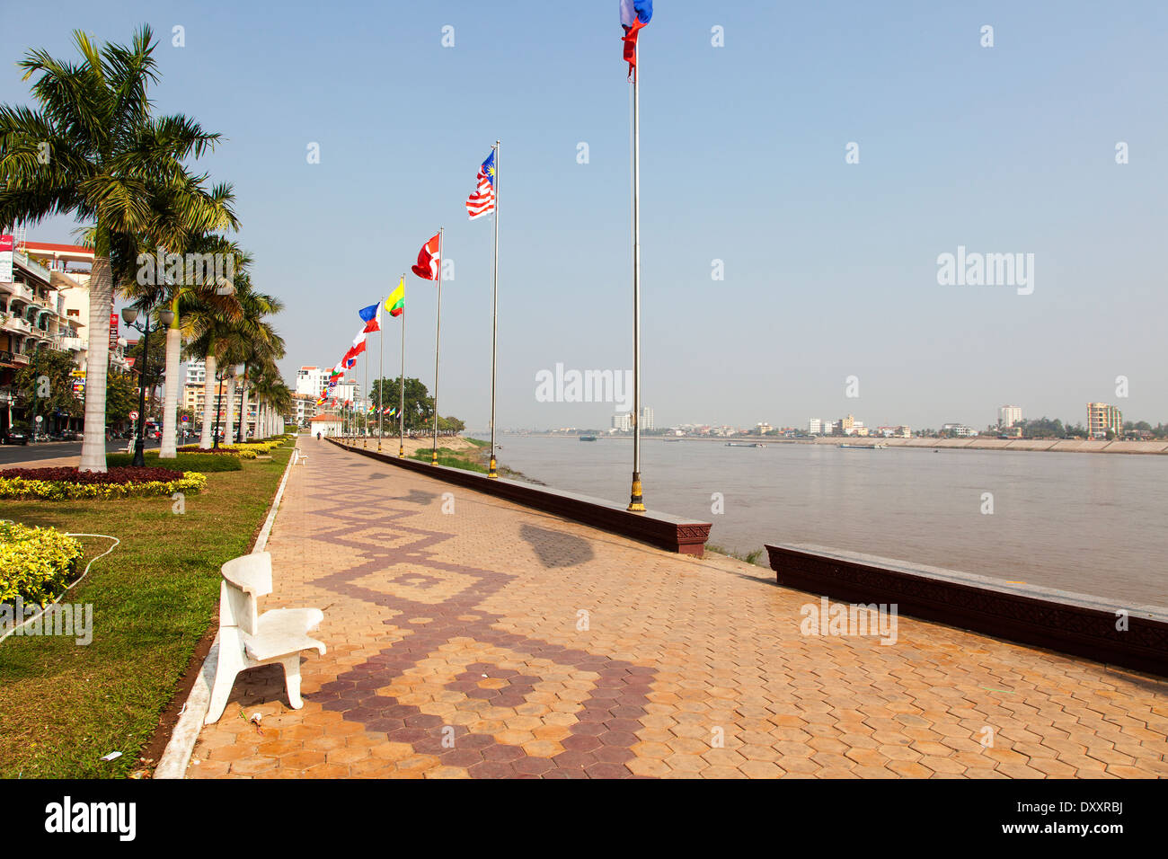 Sisowath Quay and the Tonle Sap River in Phnom Penh, Cambodia Stock Photo