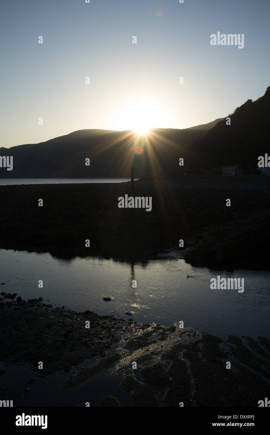 Dawn sunrise flare hi-res stock photography and images - Alamy