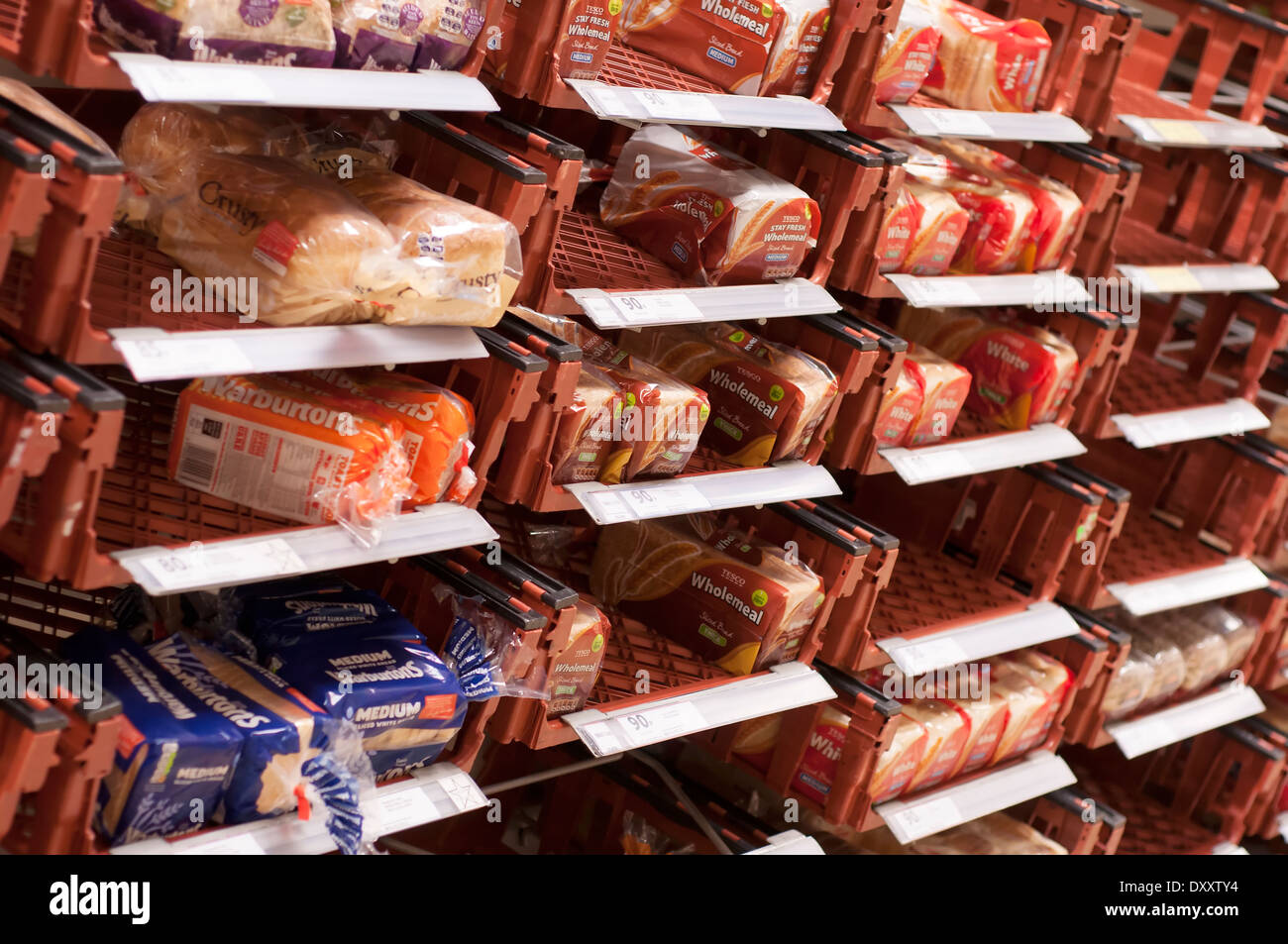 Loaves of bread on supermarket shelves Stock Photo 68202488 Alamy