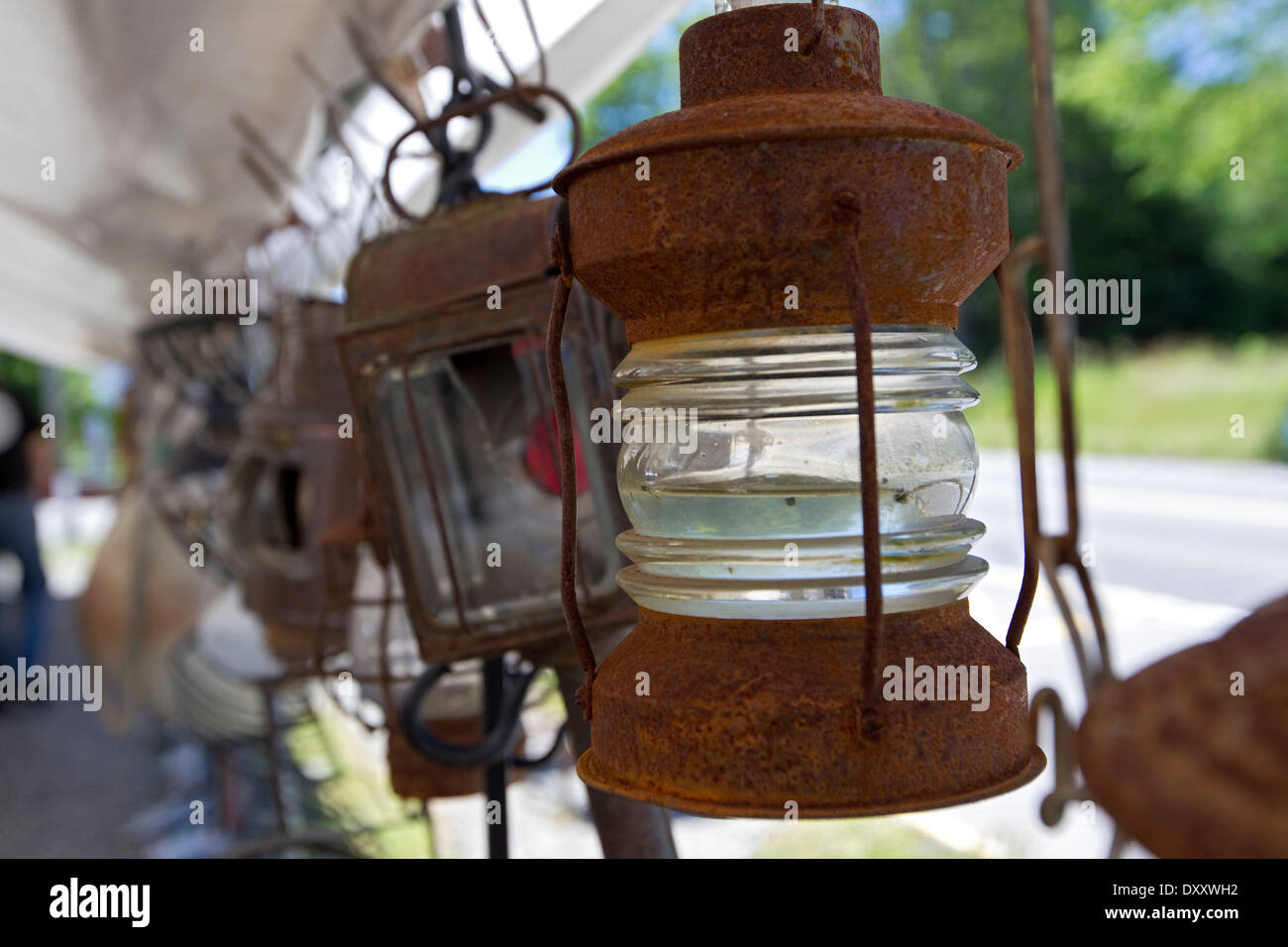Antique hanging lanterns hi-res stock photography and images - Alamy