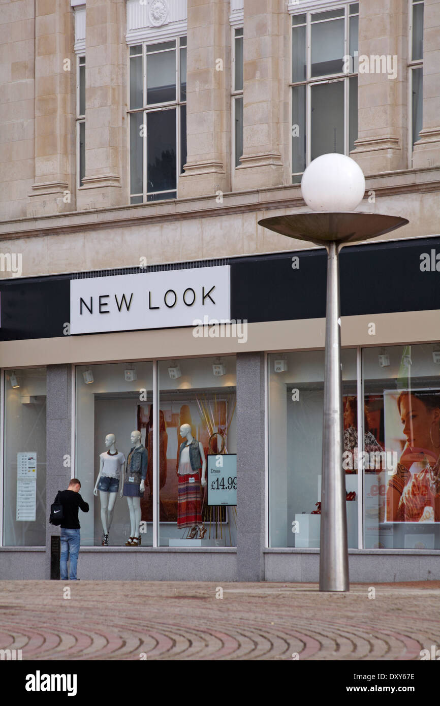 New look clothes shop hi res stock photography and images Alamy