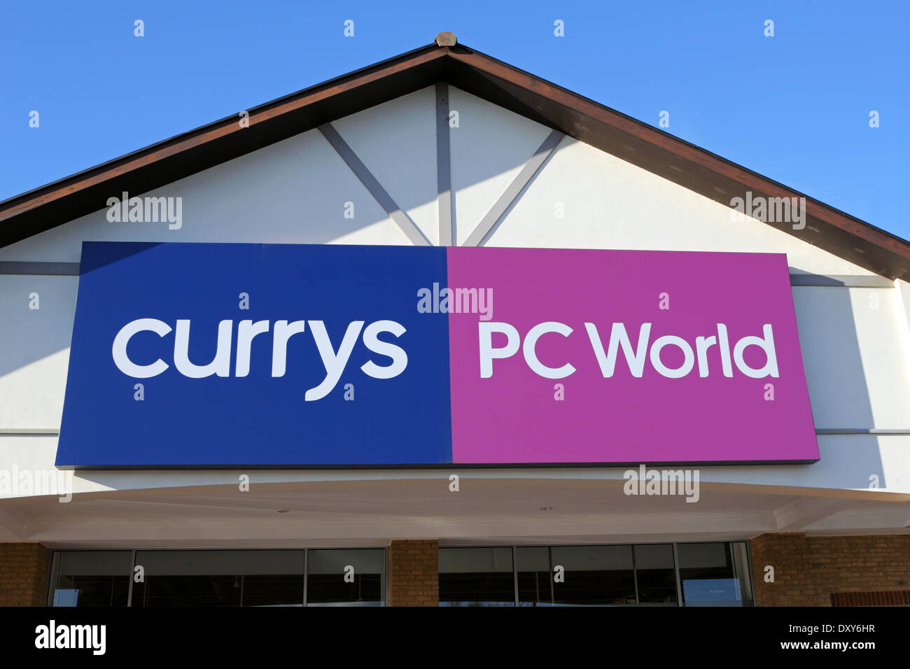 Currys store front hires stock photography and images Alamy