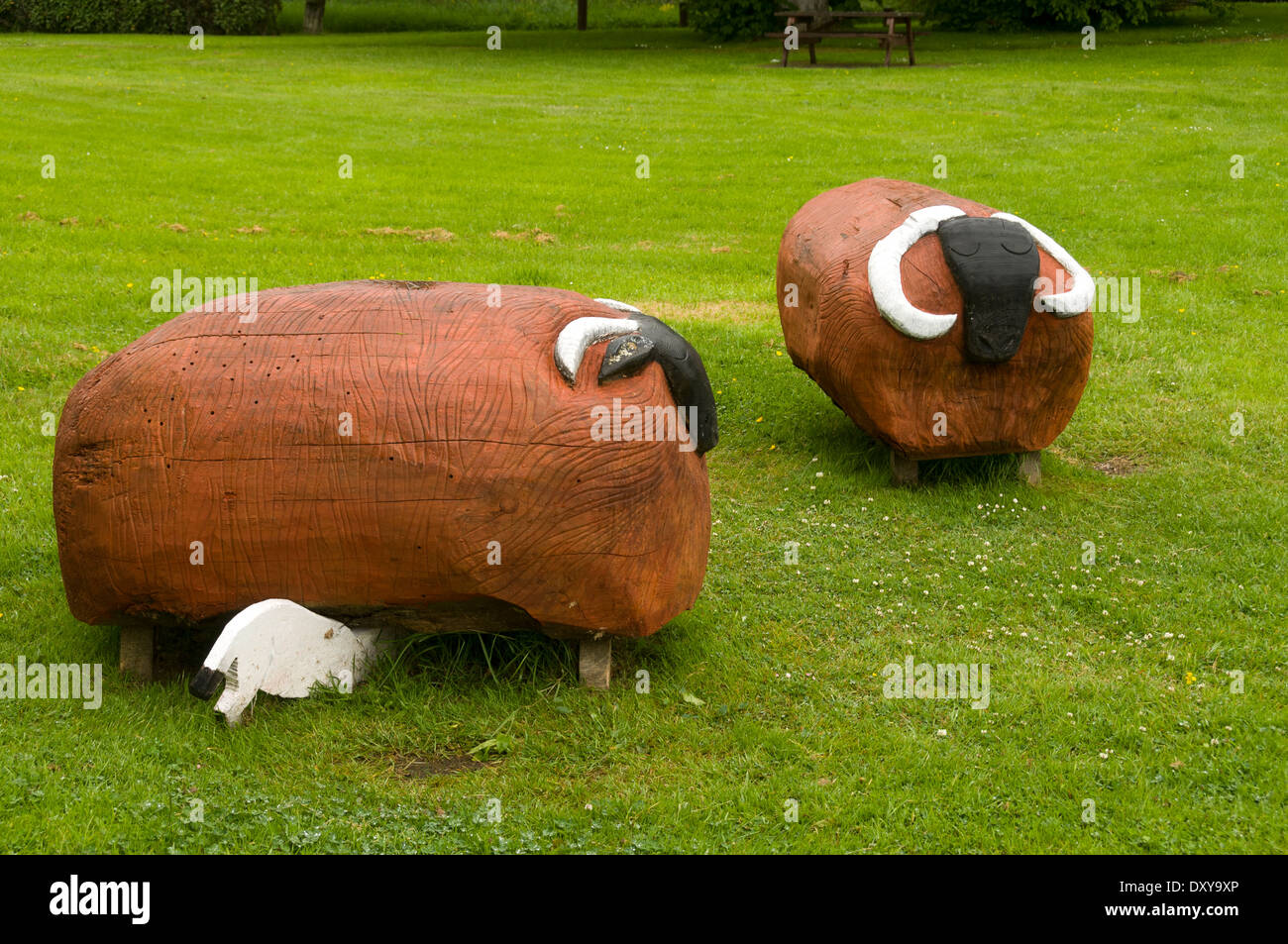 Stylised carved wooden sheep near the Lews Castle grounds at Stornoway, Lewis, Western Isles, Scotland, UK. Stock Photo