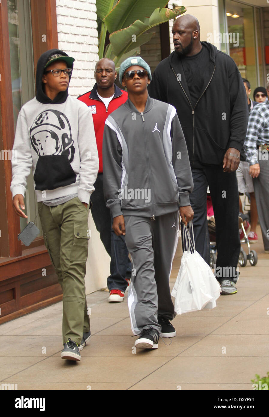 Shaquille O'Neal and his children seen walking through The Grove ...