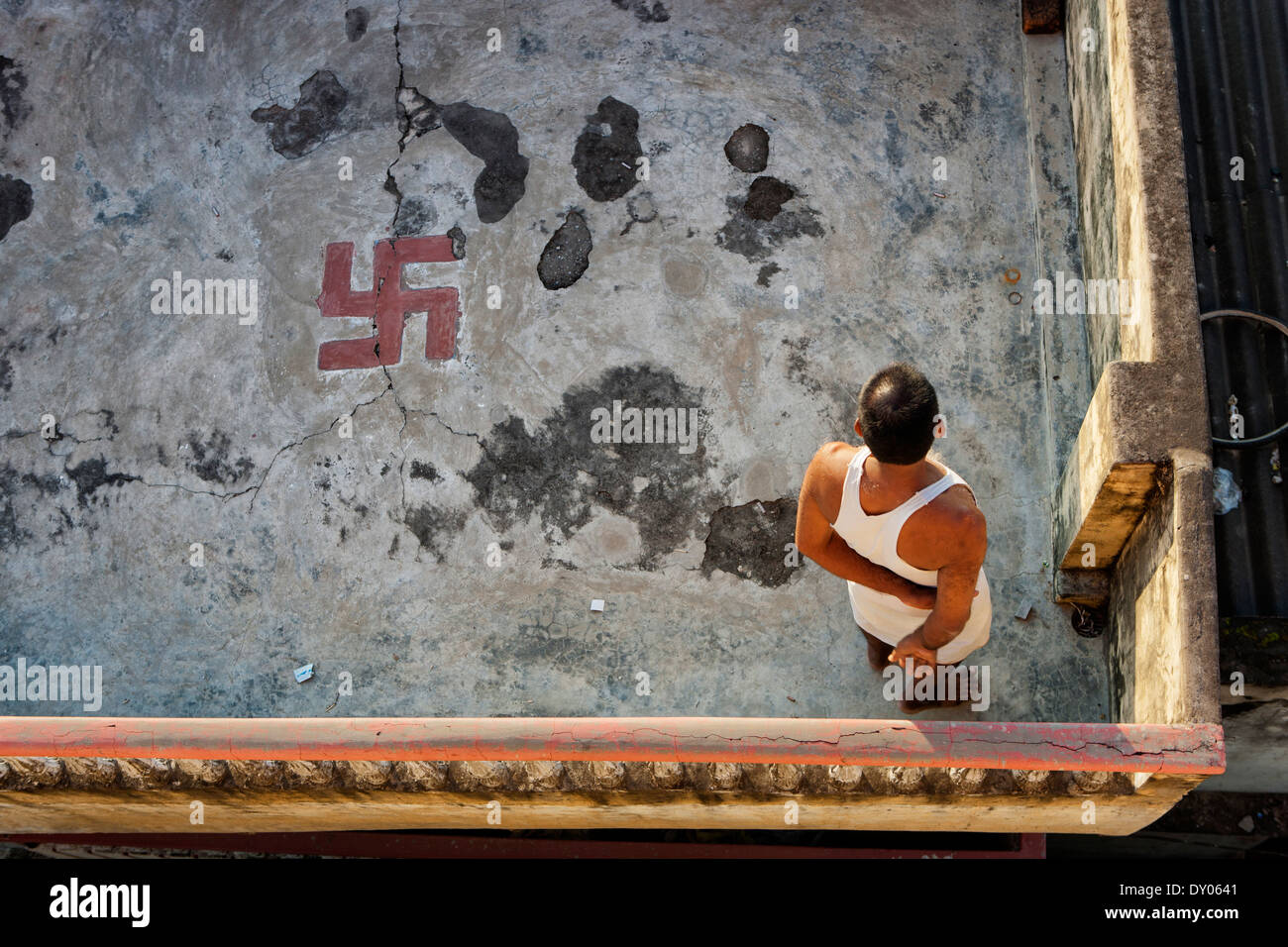 Swastika iconography hi-res stock photography and images - Alamy