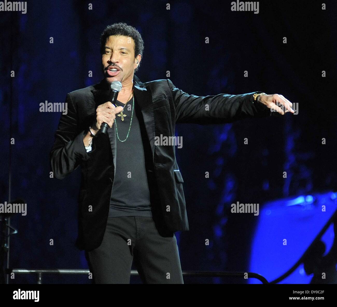 Where Does Lionel Richie Live