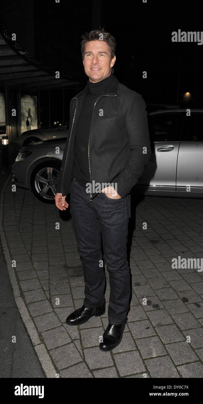 Tom Cruise arrives at Battersea Heliport to catch a late night helicopter flight having attended the World Premiere of his latest film Jack Reacher and then filmed a TV apearance. Despite his long day...