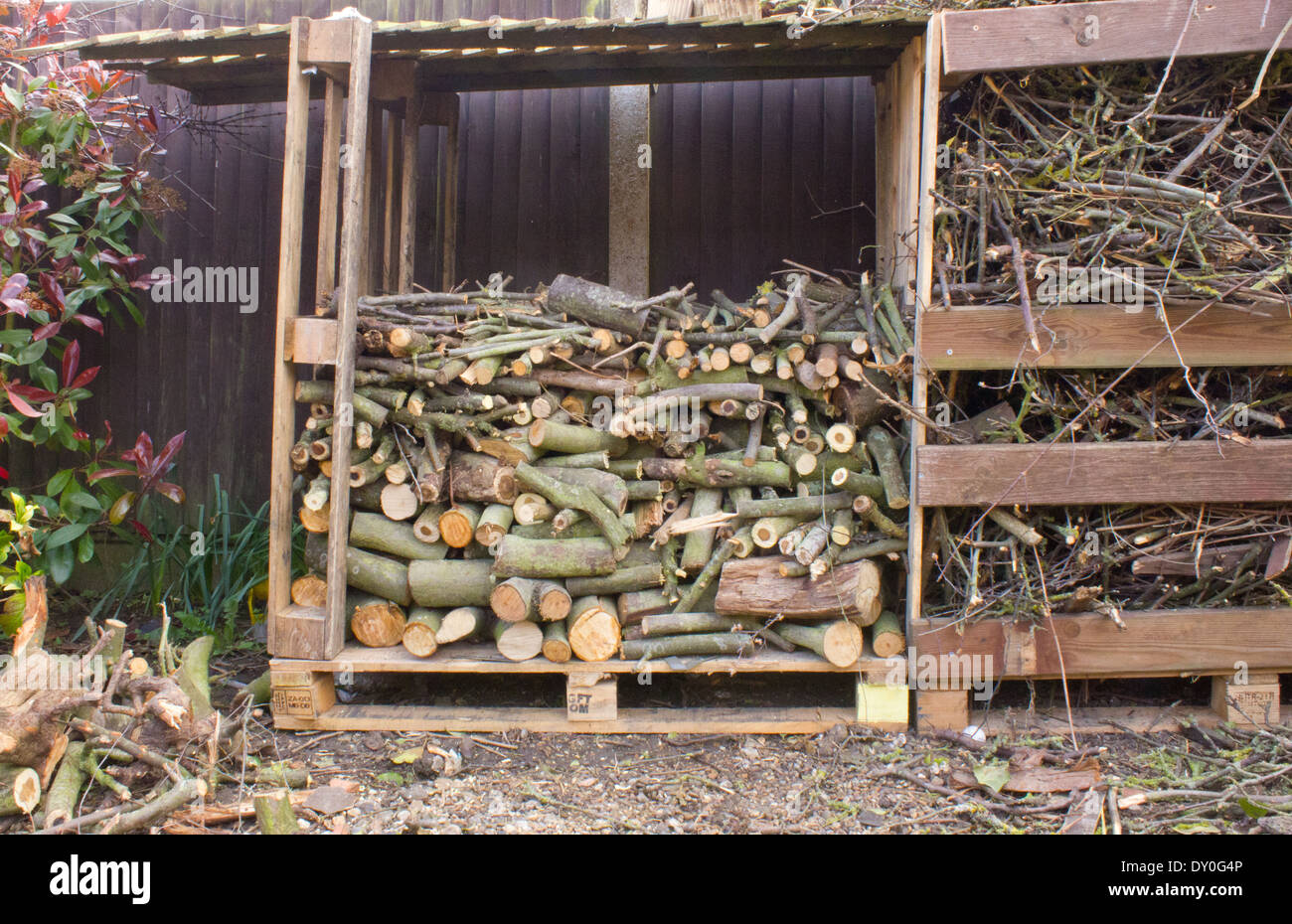 Build a log store out of pallets new arrivals