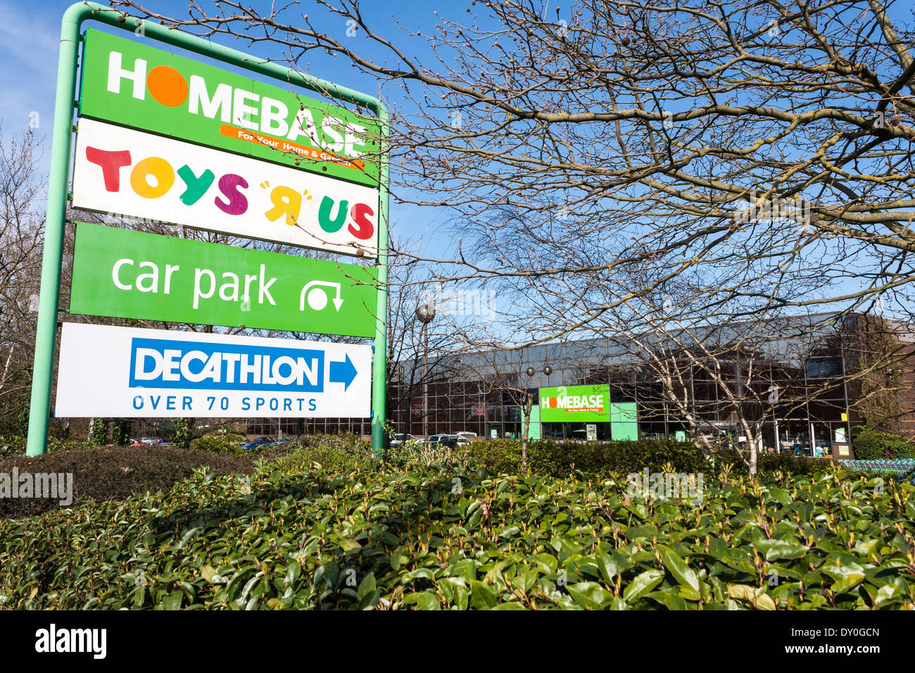 Retail Park Sign, Reading, Berkshire, England, GB, UK. Stock Photo