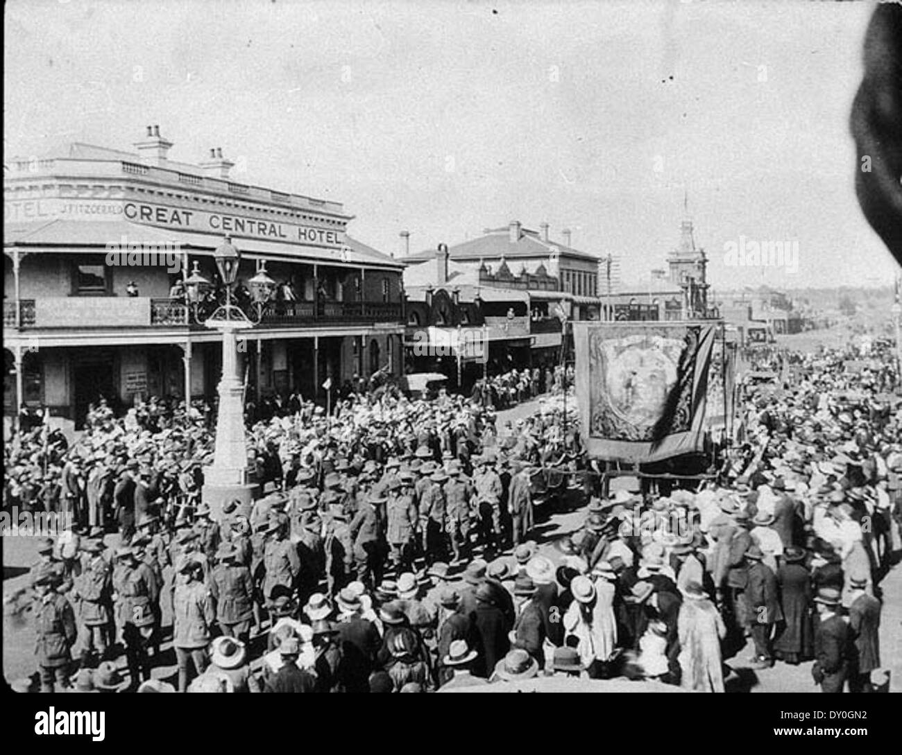 Anzac day march Black and White Stock Photos & Images Alamy