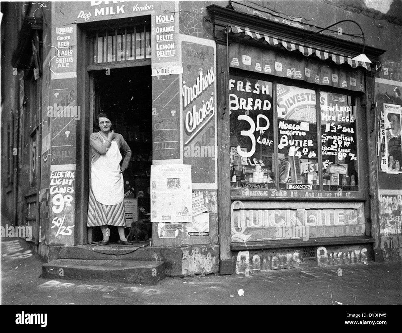 Depression "bread wars", corner store on Bourke & Fitzroy Streets