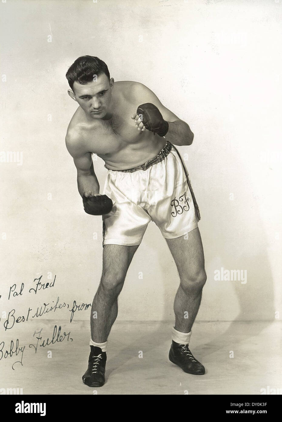 Bobby Fuller, boxer, ca. 1945 / photograph by Phil Ward Stock Photo Alamy