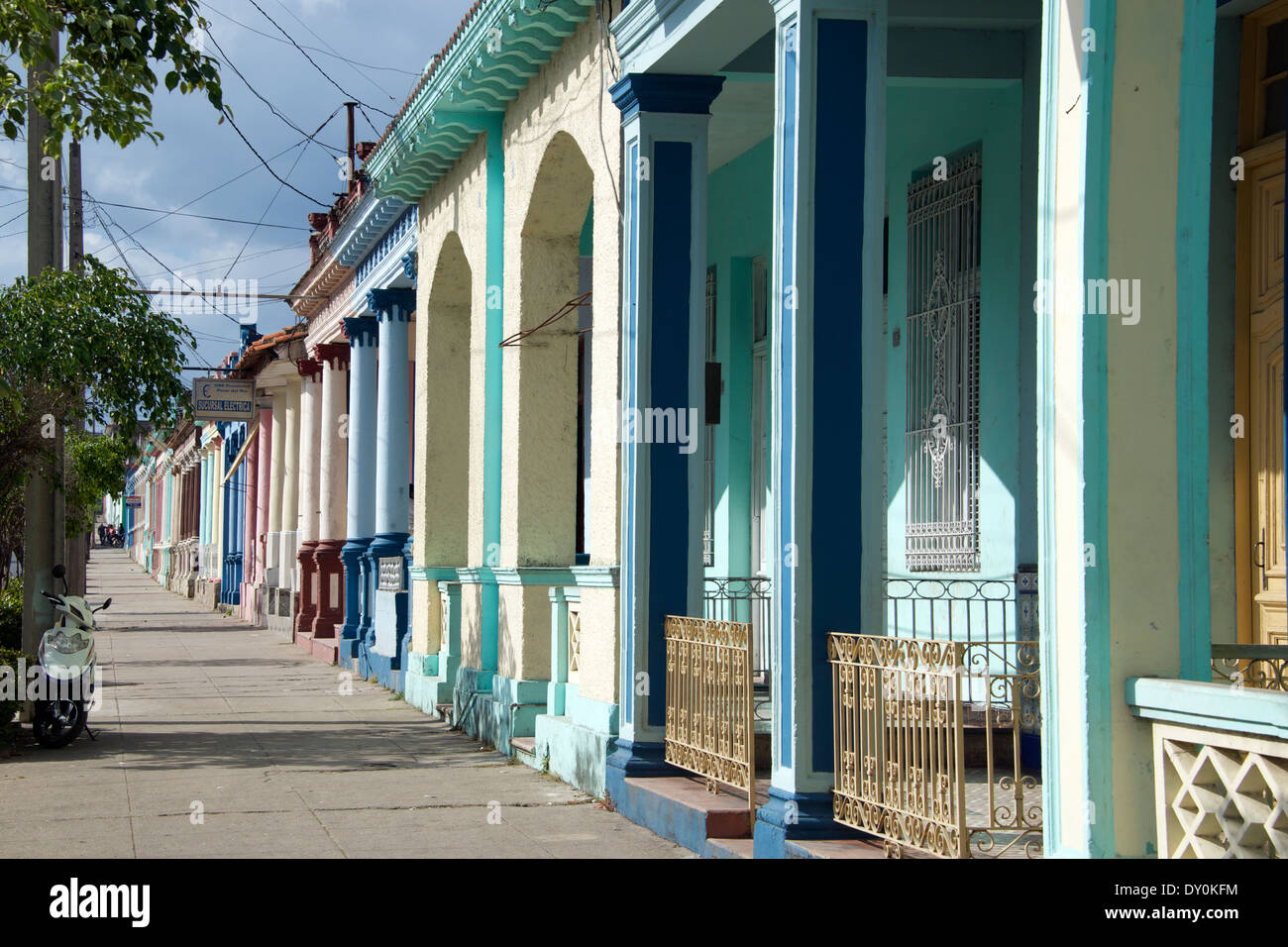 Row of porticoed terraced houses Pinar del Rio Cuba Stock Photo