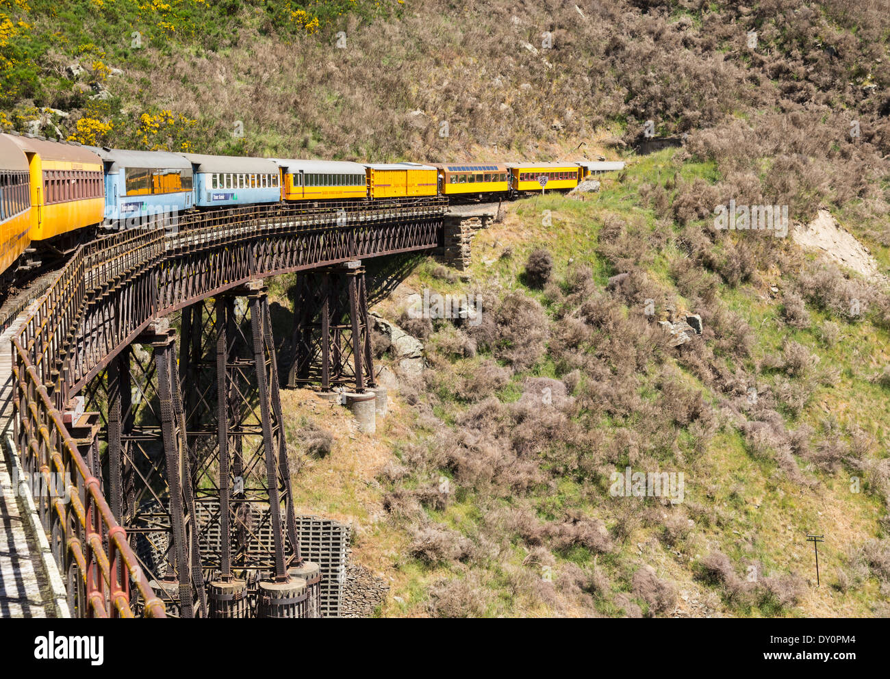 Train and coaches of Taieri Gorge tourist railway, New Zealand Stock Photo